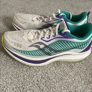 Saucony Endorphin Speed 2 Running Shoes. Worn only for ~25 miles total.